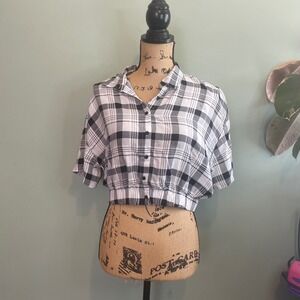 Forever 21 Black and White Plaid Button Down Shirt